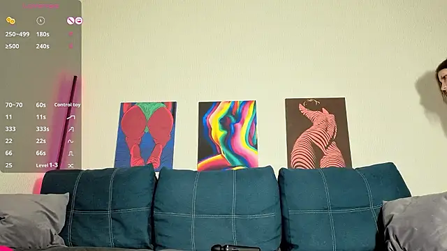 TrixiBell online show from March 2026 04:46:01 AM