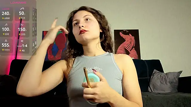 TrixiBell online show from November 2025 06:28:01 AM