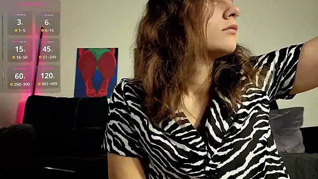 TrixiBell online show from November 2025 05:00:05 AM