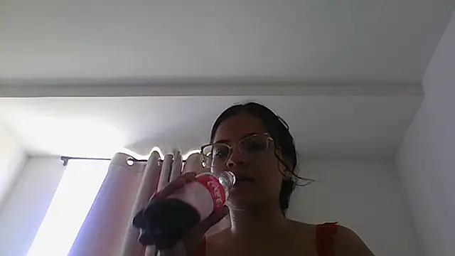 Snapshot of kattaleya_21 chatting on October 2025 06:09:01 PM kattaleya 21 online show from October 2025 06:09:01 PM