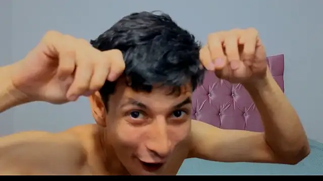 makiandjimmy online show from December 2025 10:55:01 PM