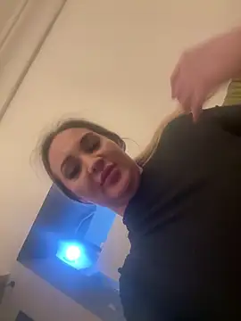 NellyExtraa online show from March 2026 10:21:01 PM