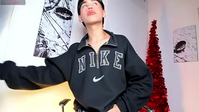 Jim twink online show from December 2025 07:41:01 PM