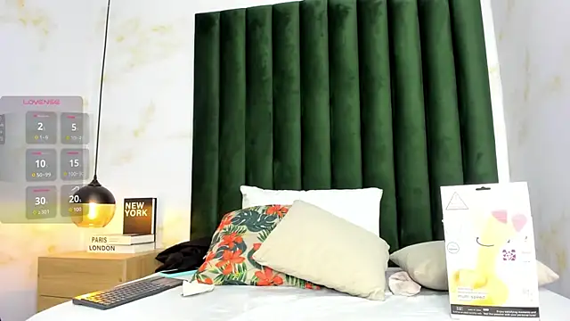 Jim twink online show from November 2025 07:18:01 PM