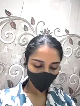 Snapshot of Zoya_G chatting on September 2025 09:42:01 PM Zoya G online show from September 2025 09:42:01 PM