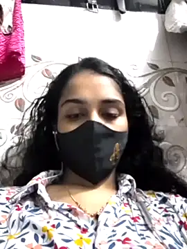 Snapshot of Zoya_G chatting on September 2025 08:59:01 PM Zoya G online show from September 2025 08:59:01 PM