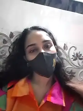 Snapshot of Zoya_G chatting on September 2025 10:38:02 AM Zoya G online show from September 2025 10:38:02 AM