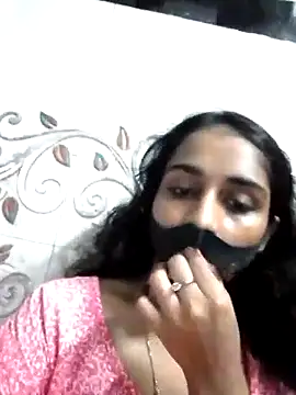 Snapshot of Zoya_G chatting on October 2025 10:30:02 AM Zoya G online show from October 2025 10:30:02 AM