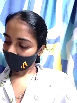 Snapshot of Zoya_G chatting on October 2025 11:33:01 AM Zoya G online show from October 2025 11:33:01 AM