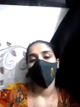 Snapshot of Zoya_G chatting on October 2025 09:12:02 PM Zoya G online show from October 2025 09:12:02 PM