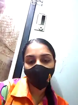 Snapshot of Zoya_G chatting on December 2025 08:03:01 PM Zoya G online show from December 2025 08:03:01 PM