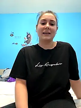 SaraViss20 online show from February 2026 08:44:01 PM