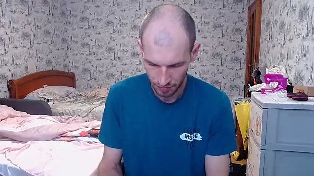 hangryf online show from December 2025 09:00:01 AM