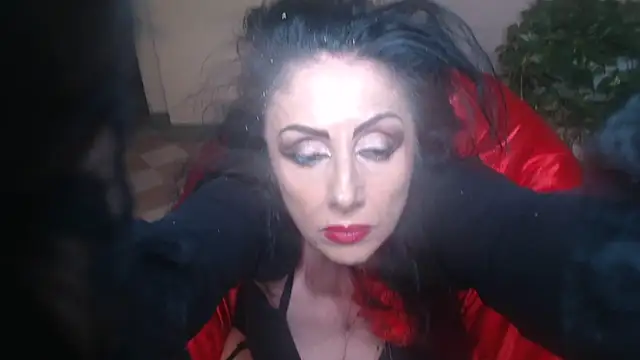 Snapshot of Ambra_ chatting on May 2026 07:28:02 PM Ambra online show from May 2026 07:28:02 PM