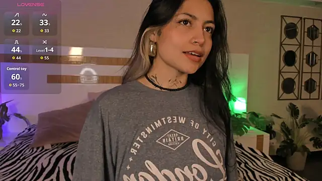 Snapshot of anne_dh chatting on September 2025 07:26:02 AM anne dh online show from September 2025 07:26:02 AM