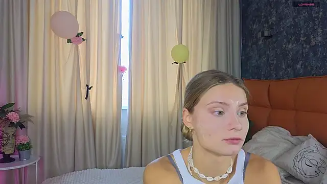 SoftBliss online show from September 2025 06:50:02 AM
