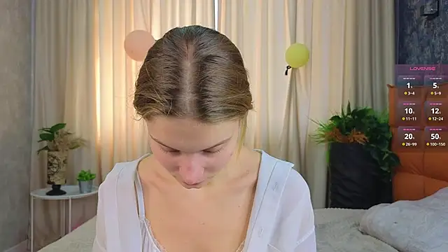 SoftBliss online show from October 2025 06:37:01 AM