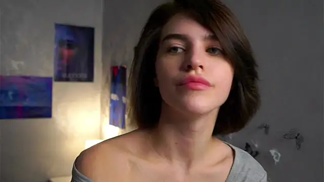 EleneButton online show from February 2026 01:47:01 AM