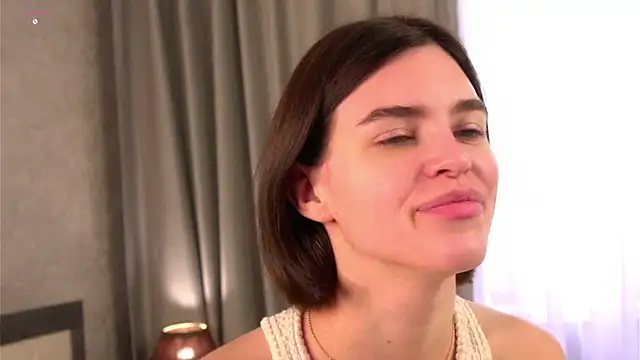 EleneButton online show from March 2026 01:07:01 AM