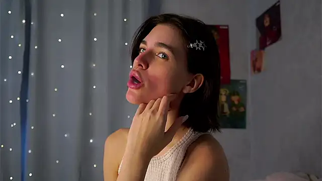 EleneButton online show from January 2026 05:22:02 AM