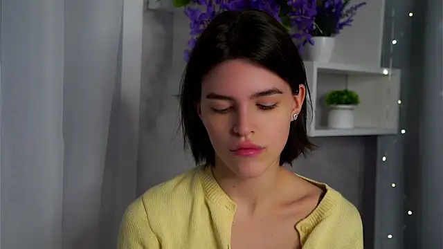 EleneButton online show from February 2026 01:06:02 AM