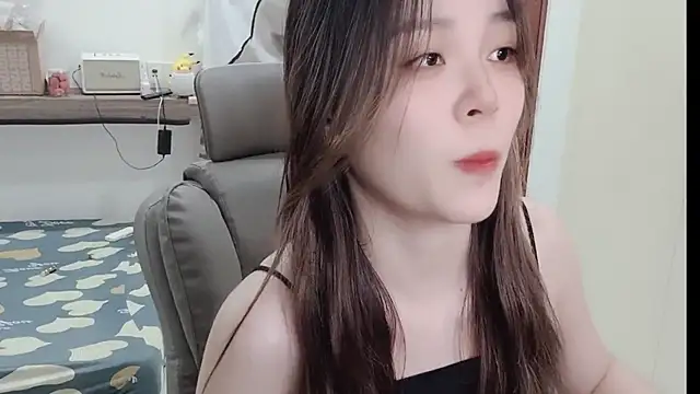 Snapshot of __Nho__ chatting on December 2025 04:22:01 PM Nho online show from December 2025 04:22:01 PM