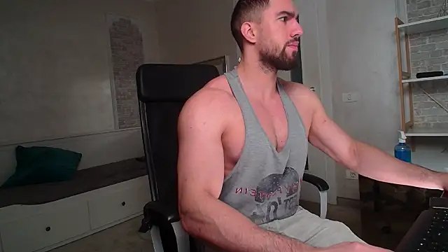 IvanHydee online show from January 2026 05:47:01 AM