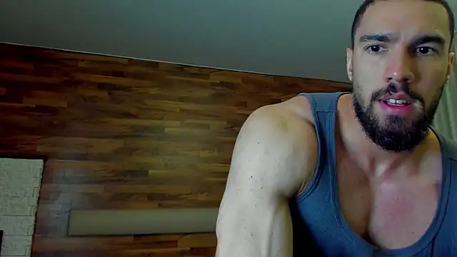 Snapshot of IvanHydee chatting on June 2026 04:35:02 AM IvanHydee online show from June 2026 04:35:02 AM