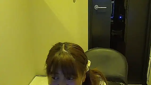 Snapshot of SAKI_saki_01 chatting on October 2025 10:03:01 AM SAKI saki 01 online show from October 2025 10:03:01 AM