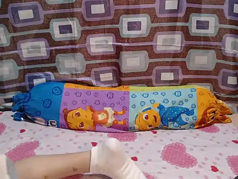 UrKitty lover18 online show from April 2026 02:08:01 PM