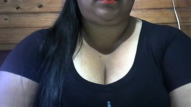 Snapshot of MARRENTINHA34 chatting on June 2026 02:01:01 PM MARRENTINHA34 online show from June 2026 02:01:01 PM