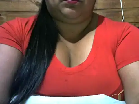 Snapshot of MARRENTINHA34 chatting on October 2025 05:02:01 PM MARRENTINHA34 online show from October 2025 05:02:01 PM