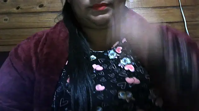 Snapshot of MARRENTINHA34 chatting on June 2026 05:29:01 PM MARRENTINHA34 online show from June 2026 05:29:01 PM