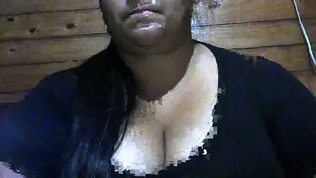 Snapshot of MARRENTINHA34 chatting on June 2026 02:22:01 PM MARRENTINHA34 online show from June 2026 02:22:01 PM