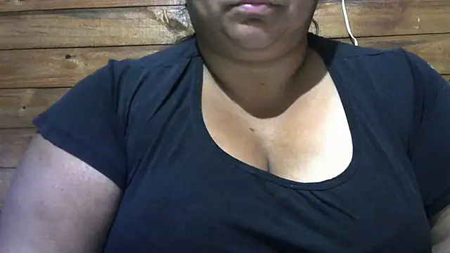 Snapshot of MARRENTINHA34 chatting on September 2025 03:13:01 PM MARRENTINHA34 online show from September 2025 03:13:01 PM