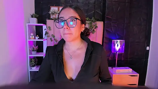 Bonnali lune online show from October 2025 02:35:02 PM