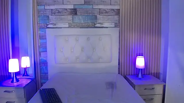 Bonnali lune online show from March 2026 03:05:01 AM