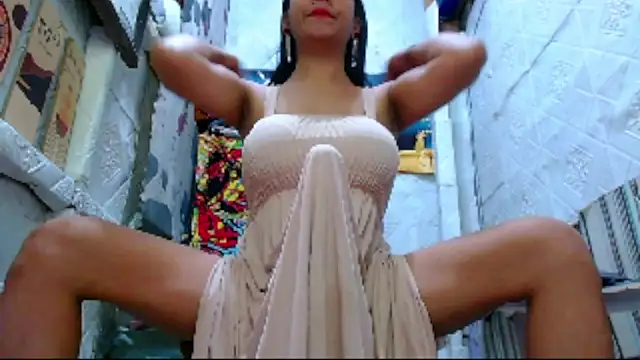 Snapshot of LatinaCOCKSlayer_xx chatting on June 2026 10:25:01 AM LatinaCOCKSlayer xx online show from June 2026 10:25:01 AM