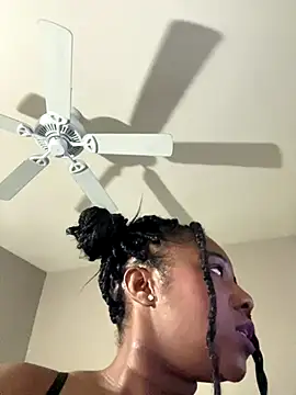 MsSuperWettt online show from December 2025 11:47:02 AM