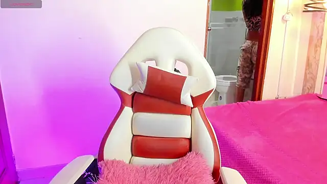 Sheilly brown online show from November 2025 07:39:02 PM