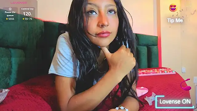 Snapshot of Sheilly_brown chatting on June 2026 08:30:01 PM Sheilly brown online show from June 2026 08:30:01 PM