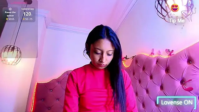 Snapshot of Sheilly_brown chatting on June 2026 08:32:02 PM Sheilly brown online show from June 2026 08:32:02 PM