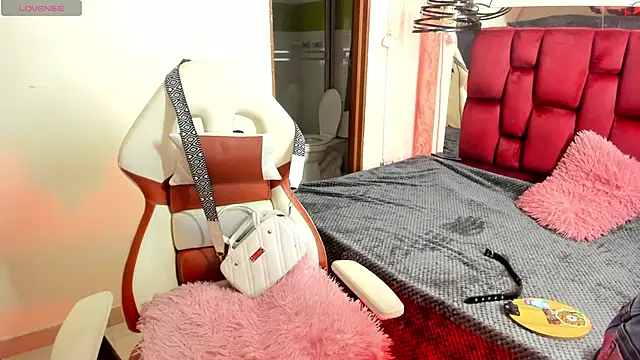 Sheilly brown online show from October 2025 06:49:02 PM