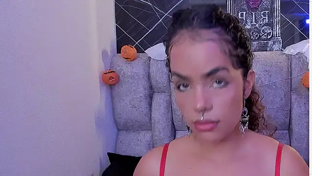 Snapshot of roxanne_dl chatting on October 2025 04:48:02 PM roxanne dl online show from October 2025 04:48:02 PM