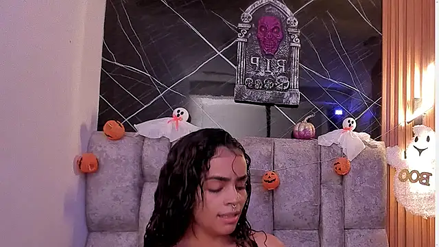 Snapshot of roxanne_dl chatting on October 2025 11:22:02 AM roxanne dl online show from October 2025 11:22:02 AM