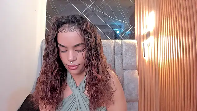 Snapshot of roxanne_dl chatting on September 2025 11:44:02 AM roxanne dl online show from September 2025 11:44:02 AM