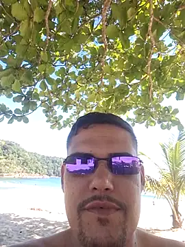 Snapshot of feehzungi0000 chatting on November 2025 05:57:01 PM feehzungi0000 online show from November 2025 05:57:01 PM