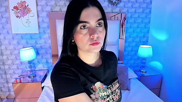 Sasha  sims   online show from October 2025 11:22:01 AM