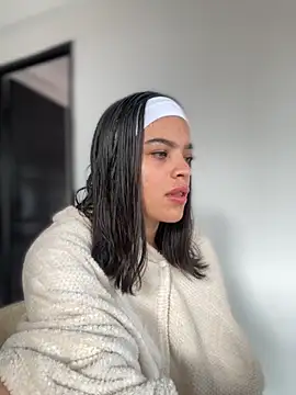 Snapshot of JuanitaMore01 chatting on November 2025 08:03:01 PM JuanitaMore01 online show from November 2025 08:03:01 PM