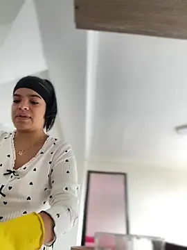 Snapshot of JuanitaMore01 chatting on November 2025 03:28:02 PM JuanitaMore01 online show from November 2025 03:28:02 PM